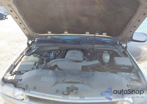 2005 Chevrolet Suburban 1500 Z71 из США, поврежденный, VIN 3GNFK16ZX5G167900